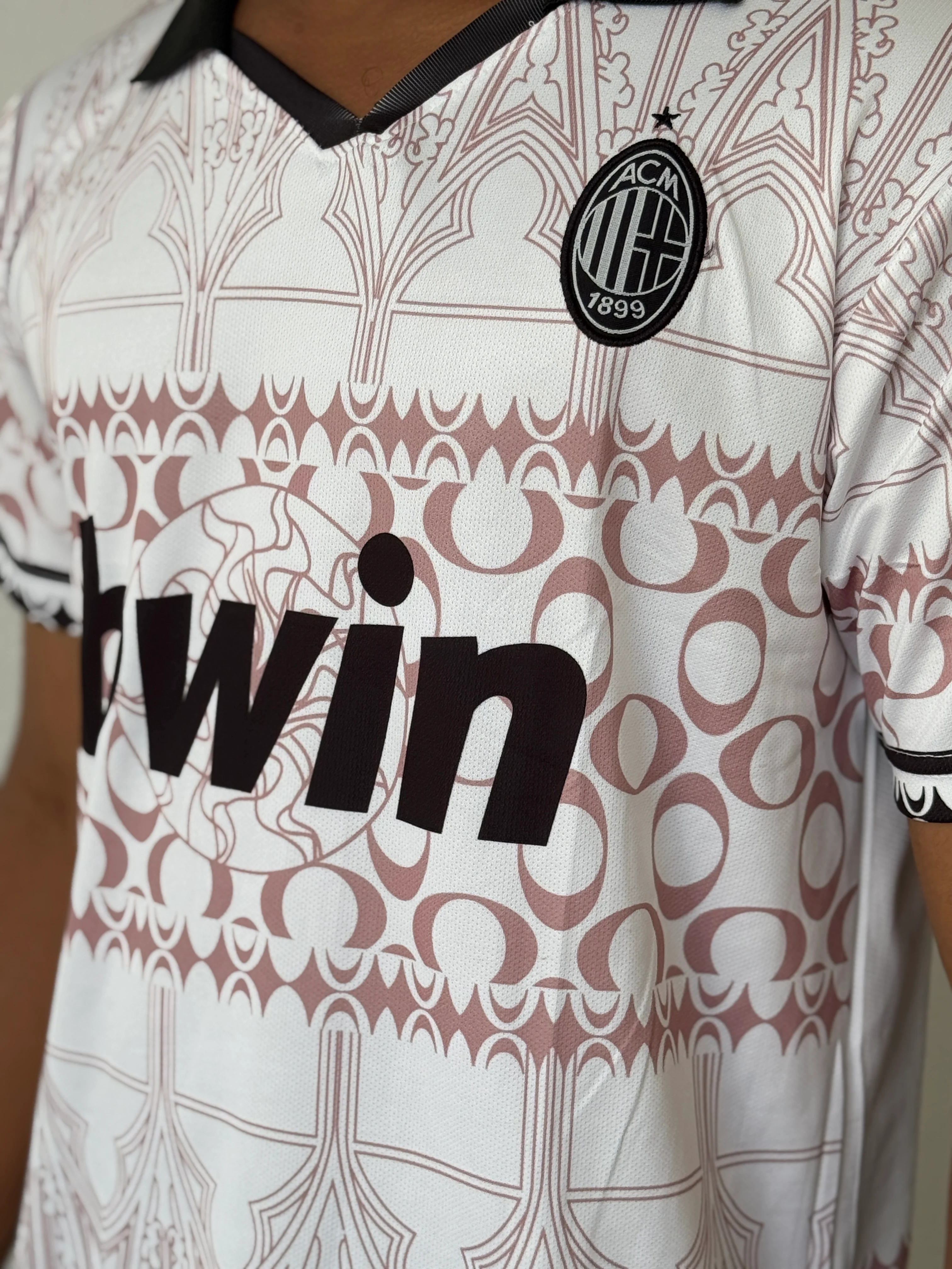 AC MILAN 2024 POLO SPECIAL EDITION   -EMBROIDERY - Image 3