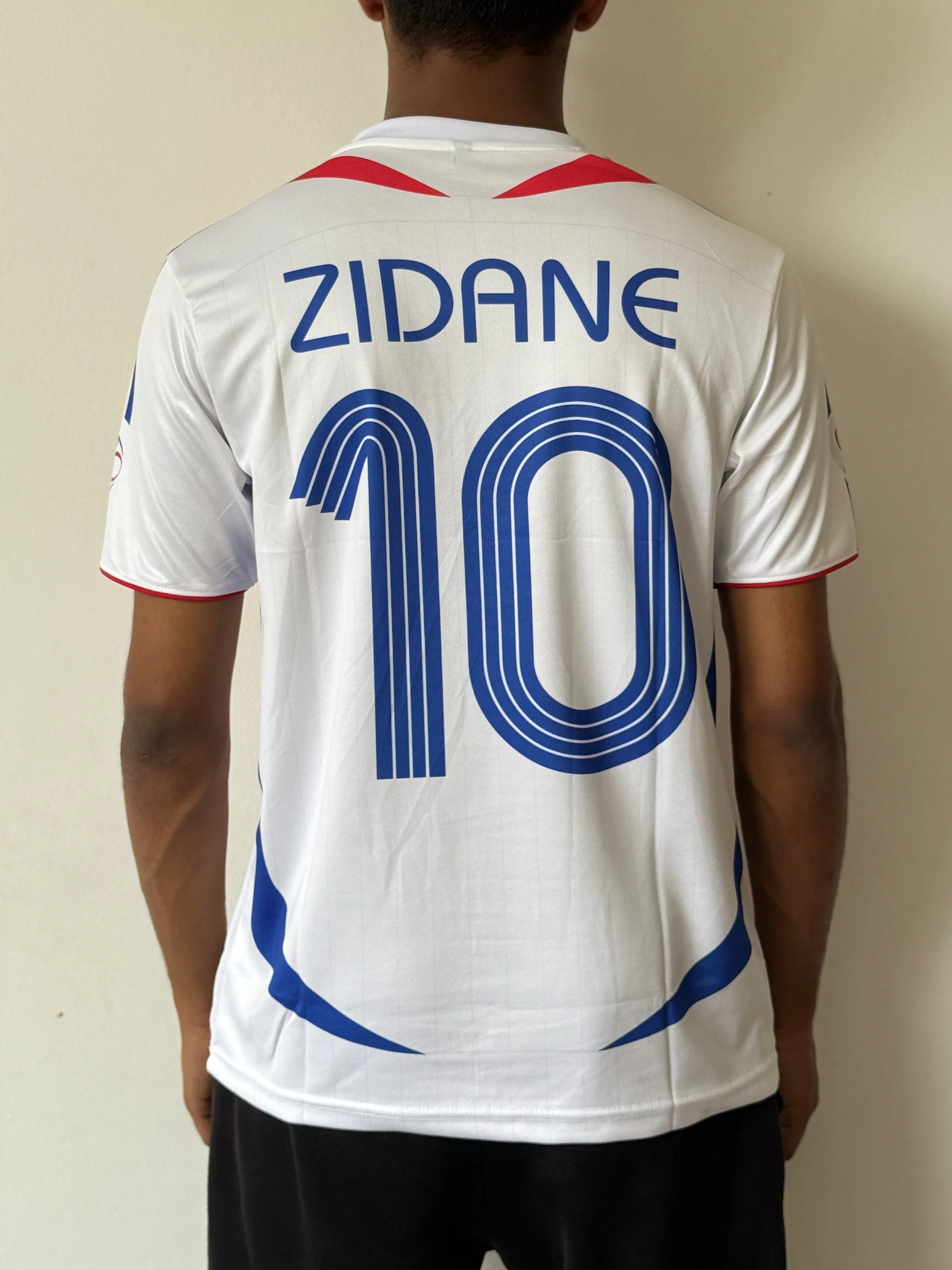 FRANCE 2006 AWAY KIT -EMBROIDERY - Image 3