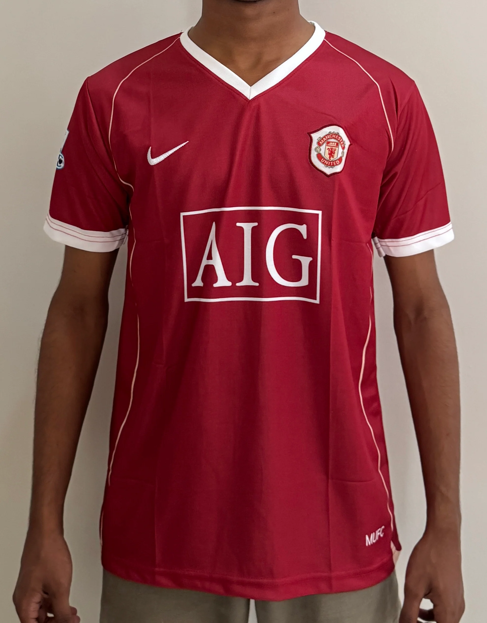 MANCHESTER UNITED 2006/07 HOME AIG HALF SLEVEE-CR7 EMBROIDERY