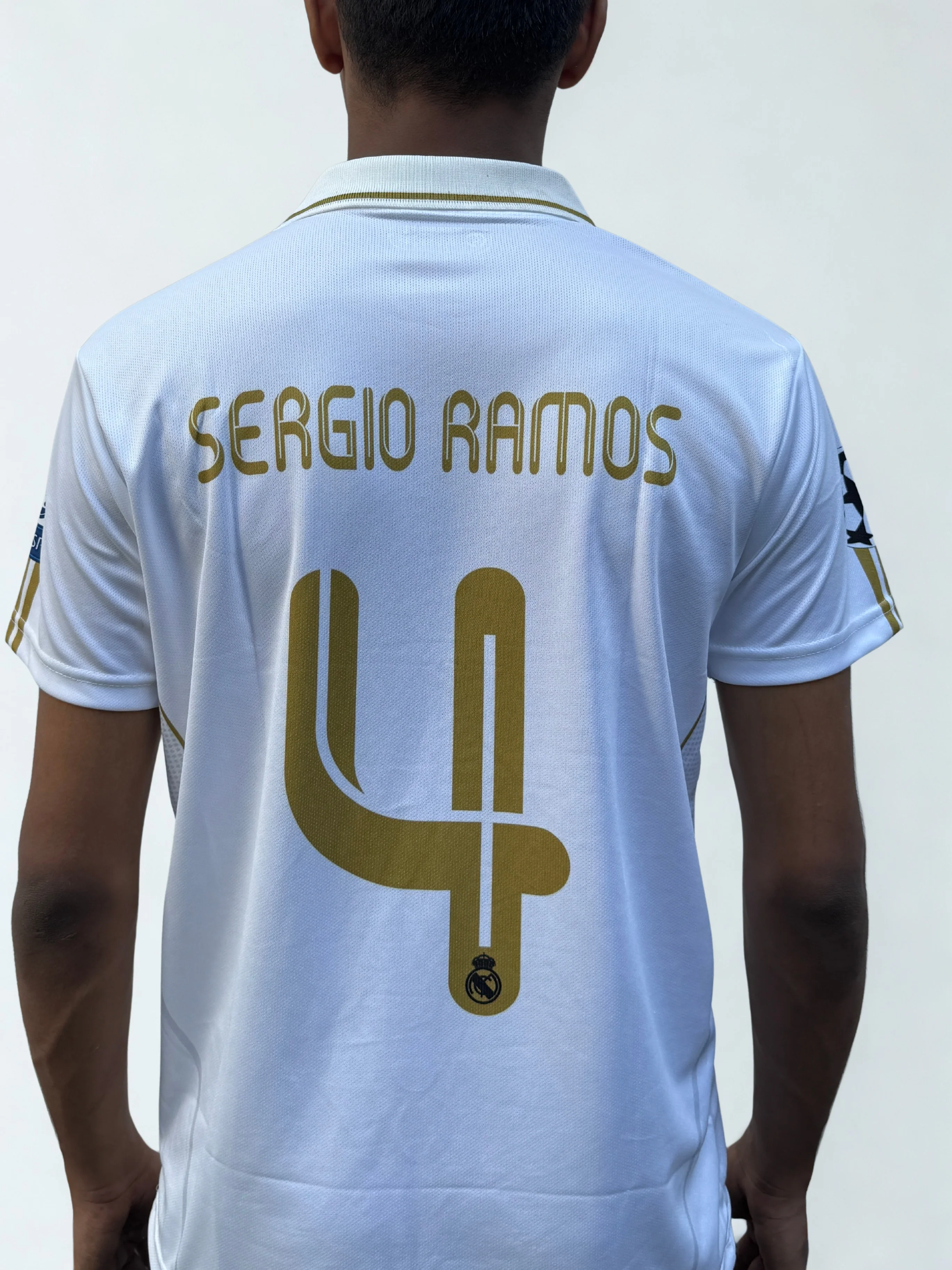 REAL MADRID 2011/12 HOME POLO HALF SLEVEE -EMBROIDERY - Image 4