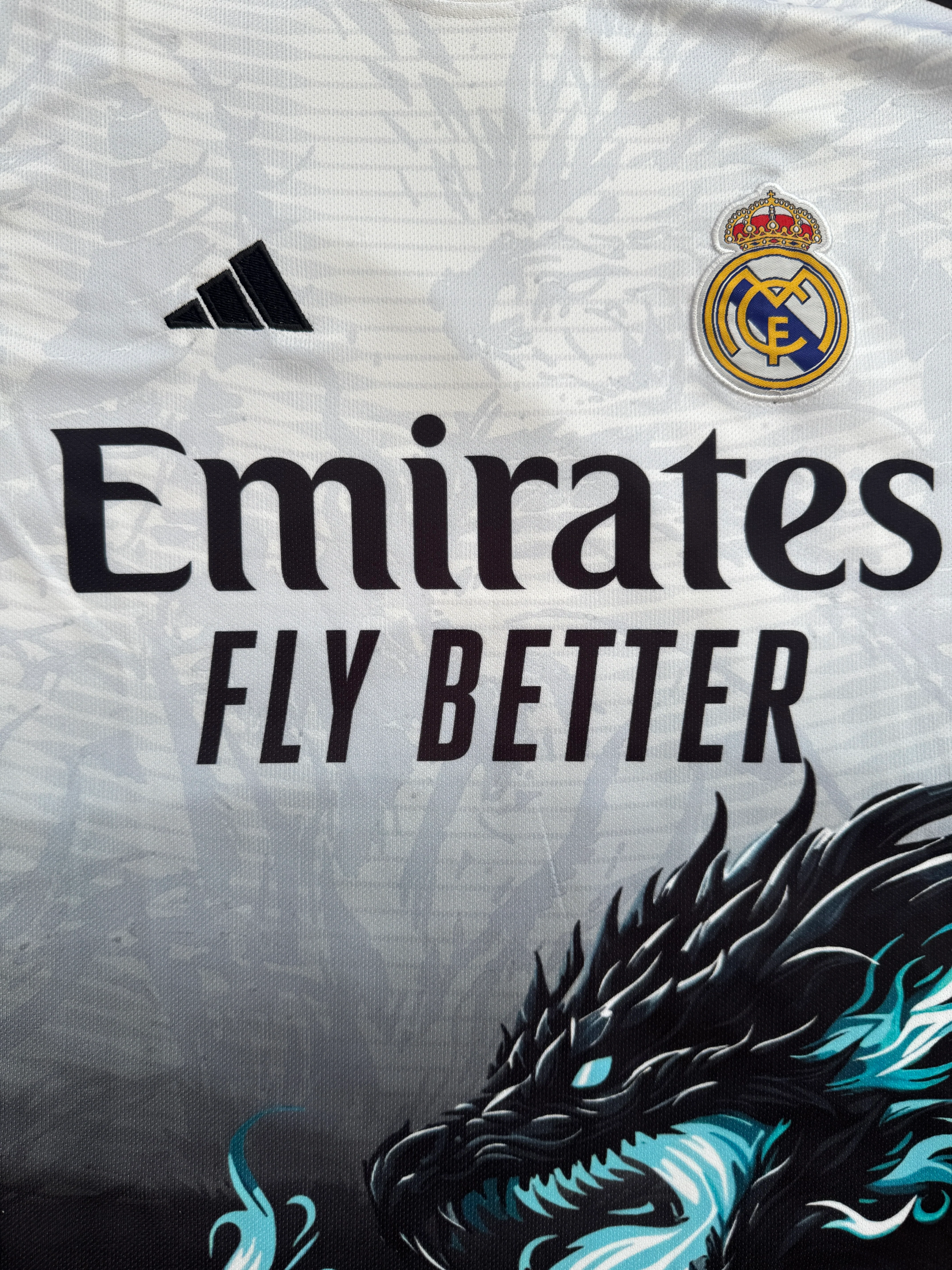 REAL MADRID WHITE DRAGON SPECIAL EDITION - EMBROIDERY - Image 3